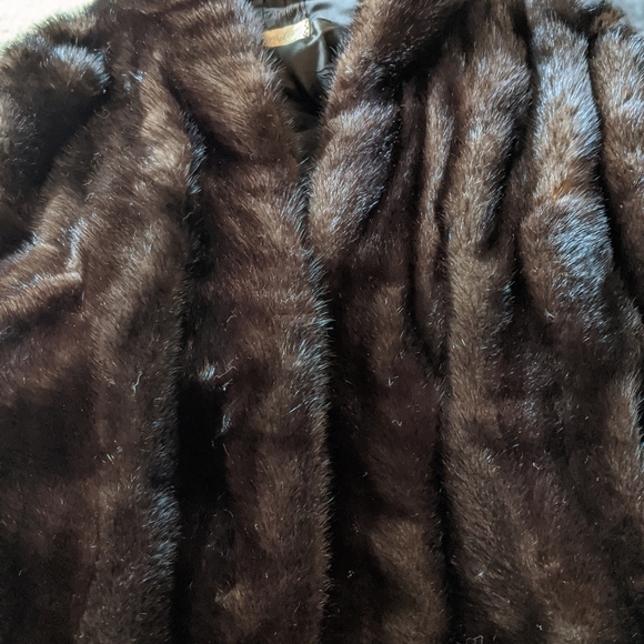 Genuine fur shrug - Picture 4 of 4
